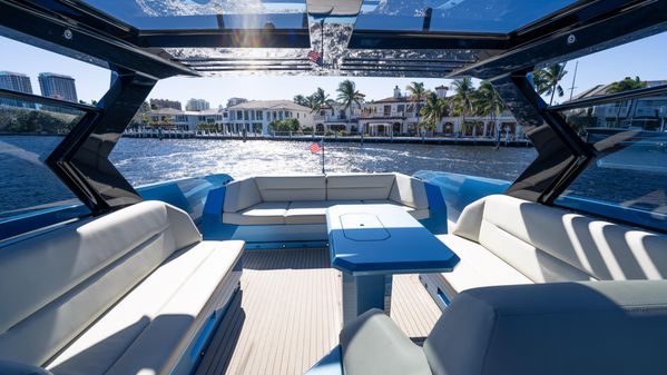 Vanquish Yachts VQ58 image