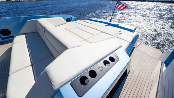 Vanquish Yachts VQ58 image