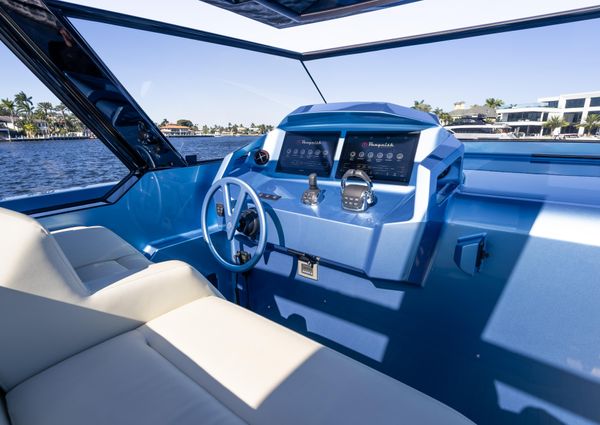 Vanquish Yachts VQ58 image