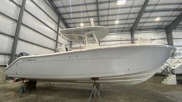 Cobia 280 CC