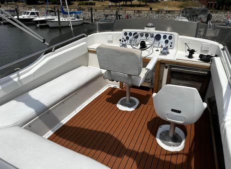 Mainship 40 Aft Cabin image