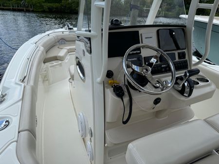 Boston Whaler 230 Outrage image