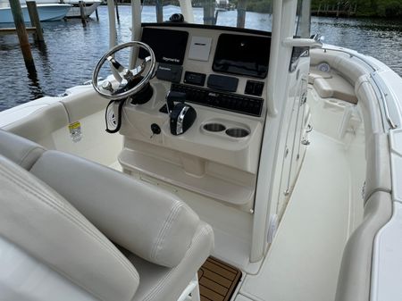 Boston Whaler 230 Outrage image