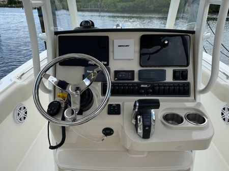 Boston Whaler 230 Outrage image