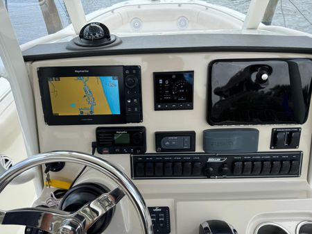 Boston Whaler 230 Outrage image