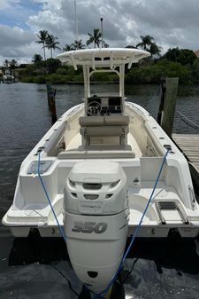 Boston Whaler 230 Outrage image