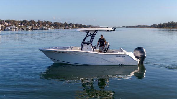 Sea Fox 228 Commander 