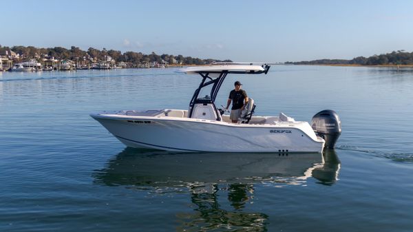 Sea Fox 228 Commander