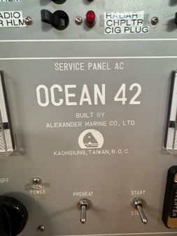 Ocean-alexander 420-SUNDECK-COCKPIT-MOTORYACHT image