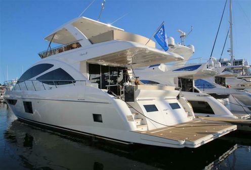 Dyna Hard Top FB Motor Yacht image