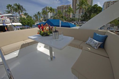 Dyna Hard Top FB Motor Yacht image