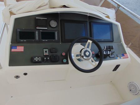 Dyna Hard Top FB Motor Yacht image