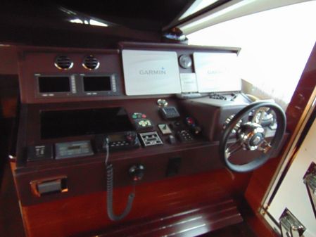 Dyna Hard Top FB Motor Yacht image