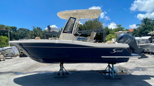 Scout 215 XSF