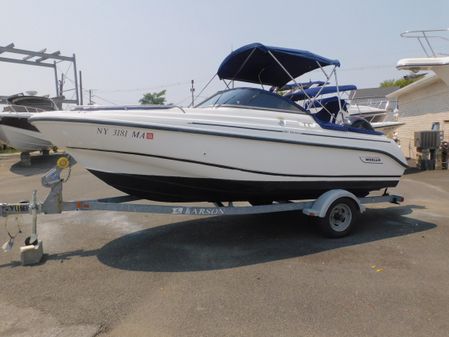 Boston Whaler Ventura 180 image