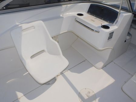 Boston Whaler Ventura 180 image