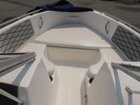 Boston Whaler Ventura 180 image