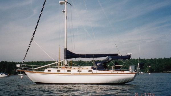 Cape Dory 36 Cutter (Hull #157) 