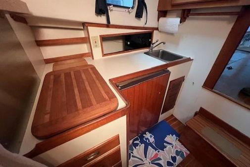 Cape-dory FLYBRIDGE-CRUISER image