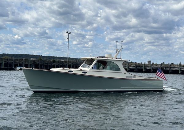 Hinckley Picnic Boat 37 MKIII image