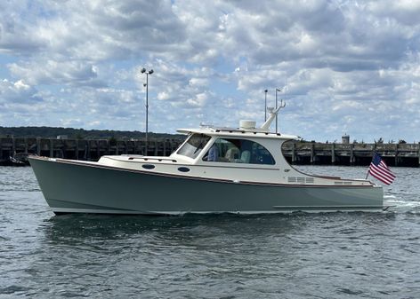 Hinckley Picnic Boat 37 MKIII image