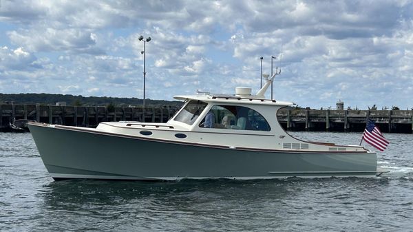 Hinckley Picnic Boat 37 MKIII