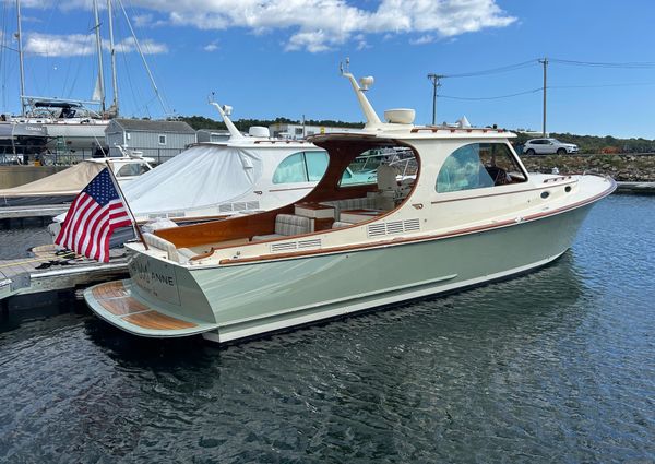 Hinckley Picnic Boat 37 MKIII image