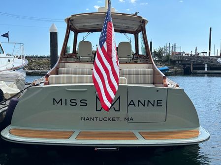 Hinckley Picnic Boat 37 MKIII image