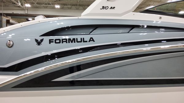 Formula 310-BOWRIDER-I-O image