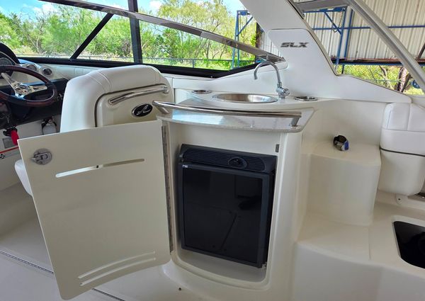 Sea Ray 270 SLX image