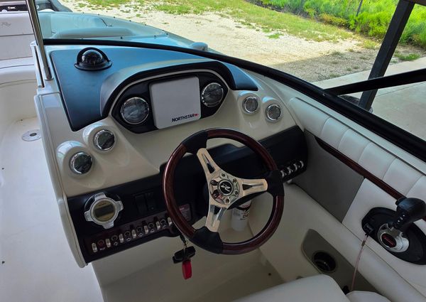 Sea Ray 270 SLX image