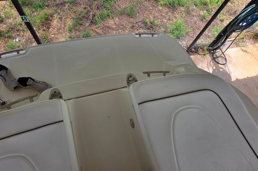 Sea Ray 270 SLX image