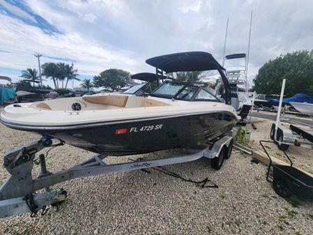 Sea Ray spx190 image