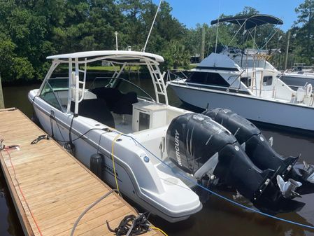 Boston Whaler 270 Vantage image