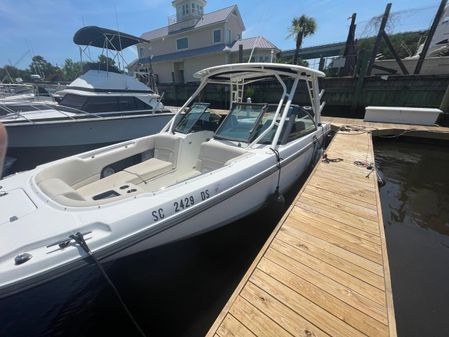 Boston Whaler 270 Vantage image