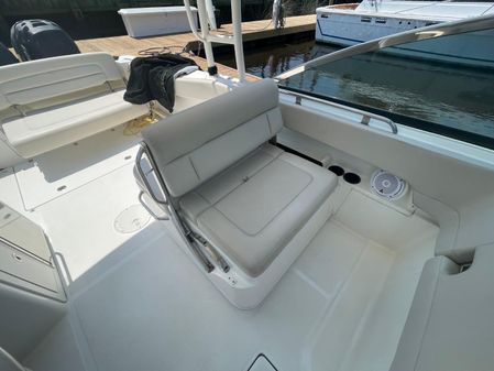 Boston Whaler 270 Vantage image