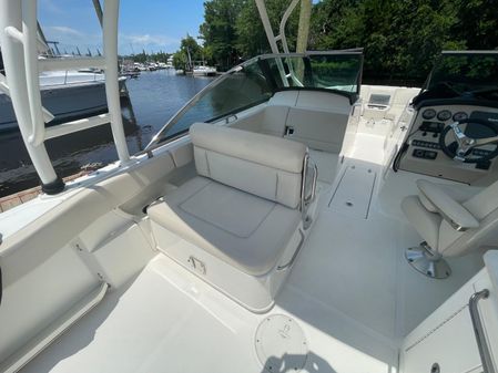 Boston Whaler 270 Vantage image