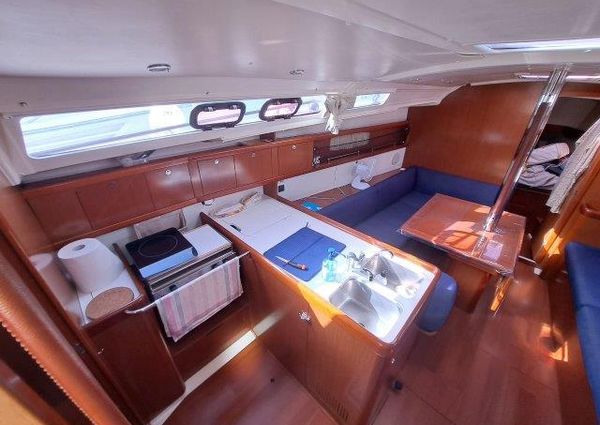 Beneteau Oceanis 37 image