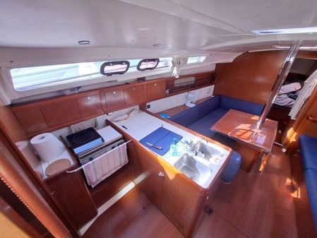 Beneteau Oceanis 37 image