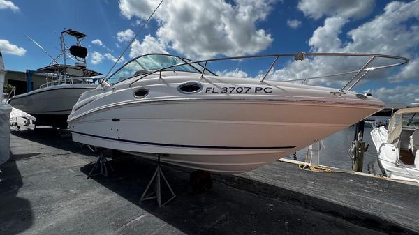 Sea Ray 240 Sundancer