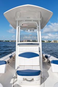 Robalo 226 Cayman image