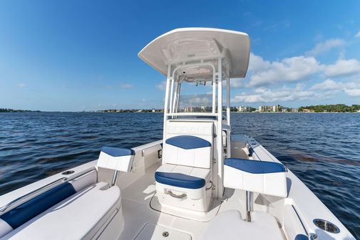 Robalo 226 Cayman image