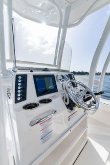 Robalo 226 Cayman image