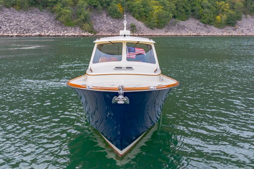 Hinckley Picnic Boat 37 MKIII image