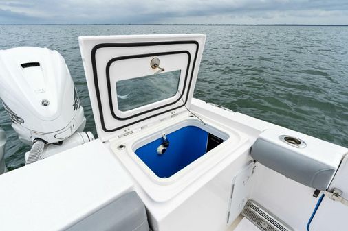 Everglades 335 Center Console image