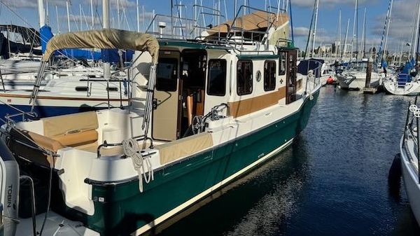 Ranger Tugs R-31 CB - Luxury 