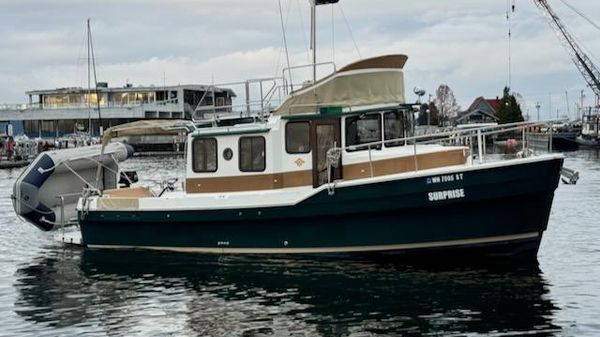 Ranger Tugs R-31 CB - Luxury 