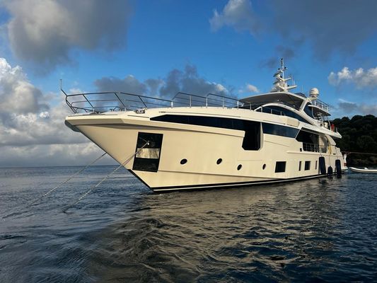 Azimut Grande 35 Metri - main image