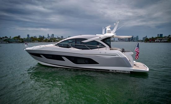 Sunseeker Predator 50 image