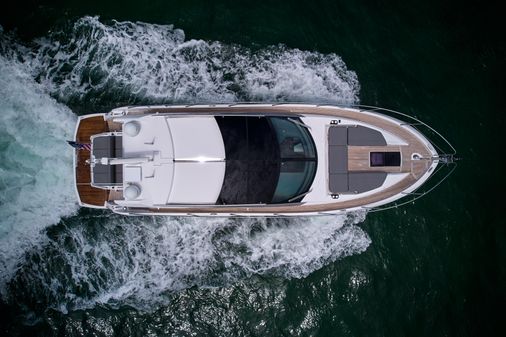 Sunseeker Predator 50 image